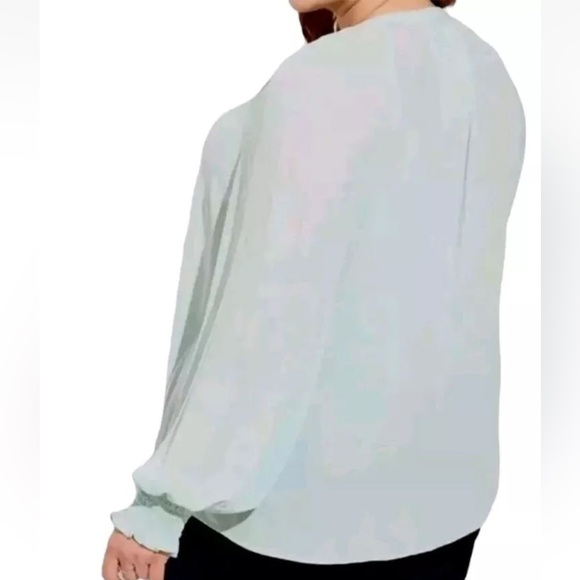 Torrid Mint Green Georgette Long Sleeve Button Front Blouse - Picture 2 of 8